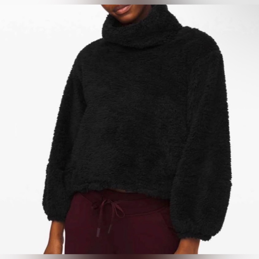 LULULEMON XS/S Sherpa Style Sweater